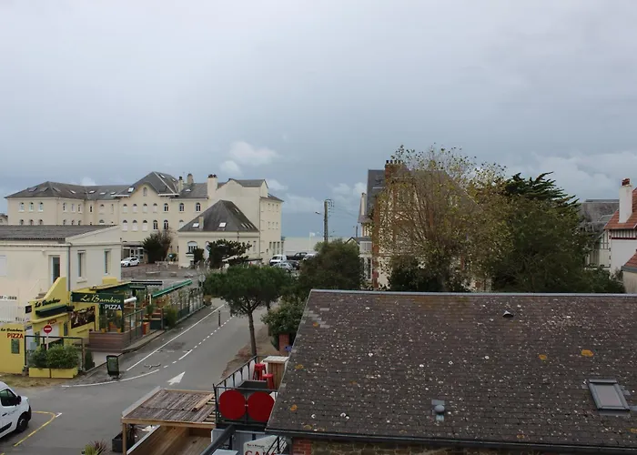 Hotel Des Pins