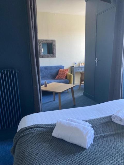 Des Pins Hotel