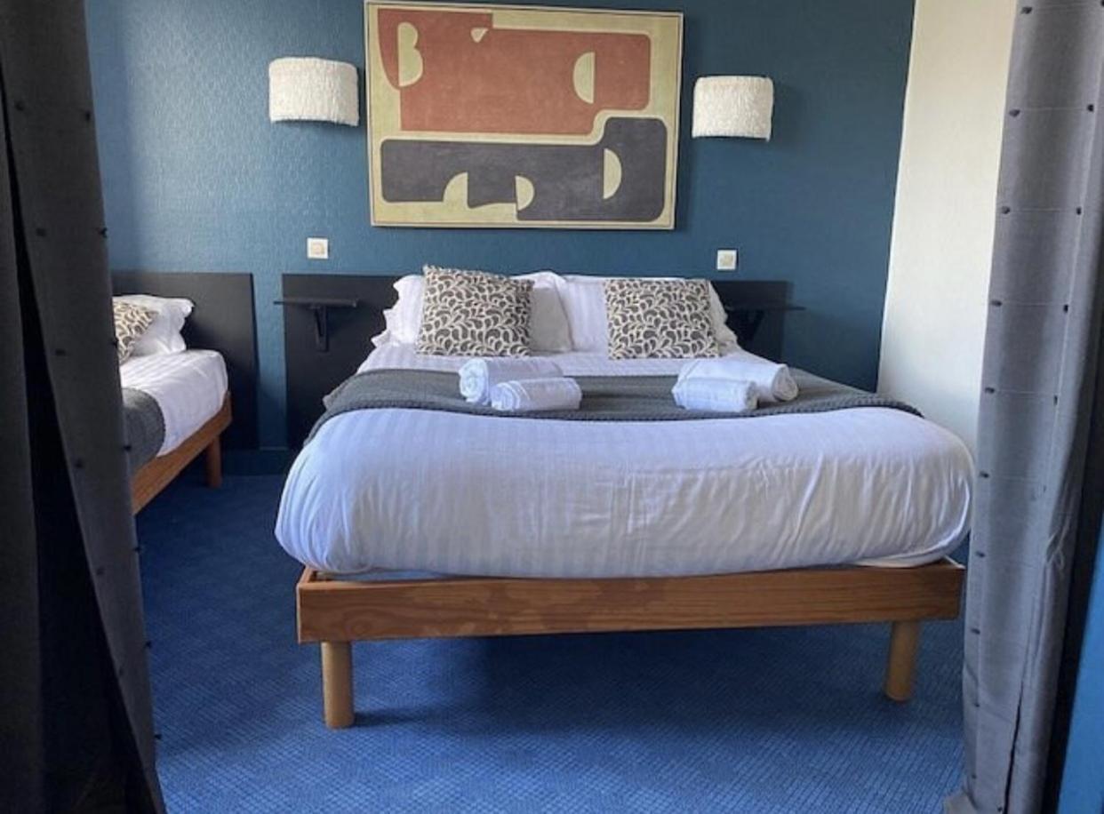 Des Pins Hotel 3*